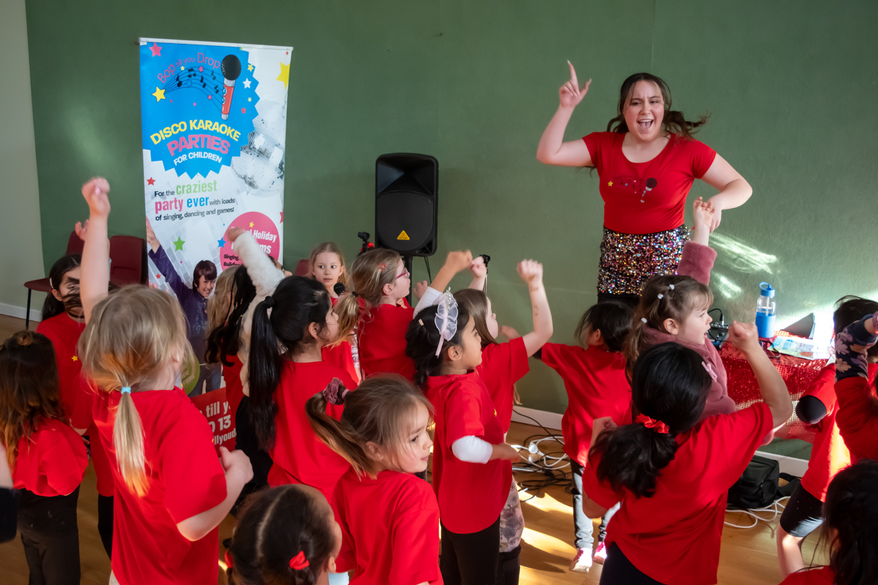 Wollongong’s Top Kids Party Entertainers: Sparking Joy and Fun with Bop till you Drop!